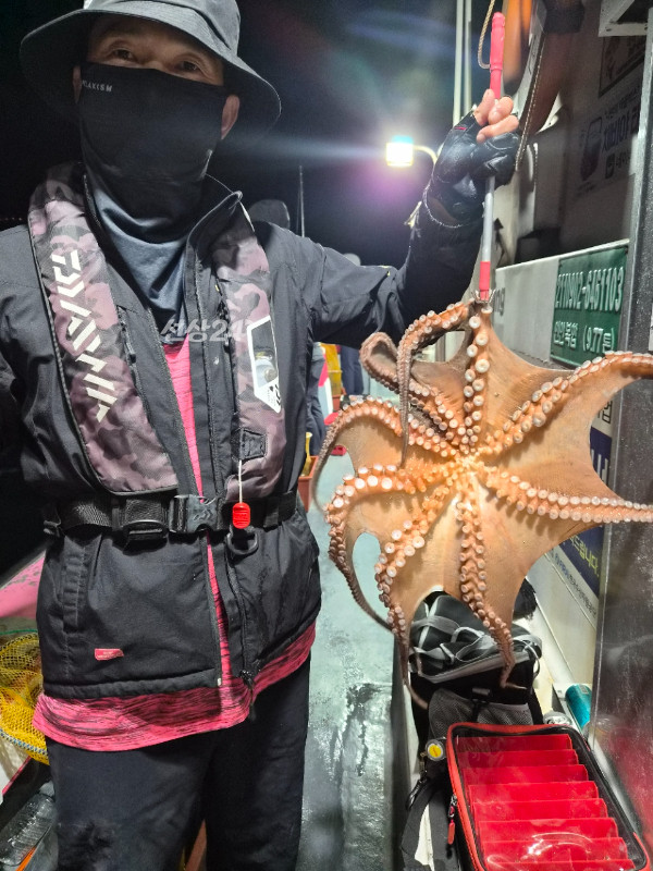쎄븐피싱클럽(선상 버스출조전문)_사진_20261019_4.jpg