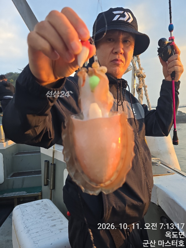 KakaoTalk_20261011_155619156_06.jpg