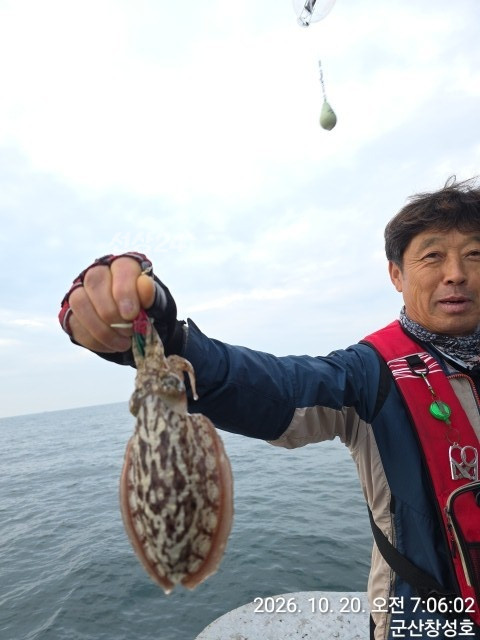 KakaoTalk_20261020_090428364_09.jpg