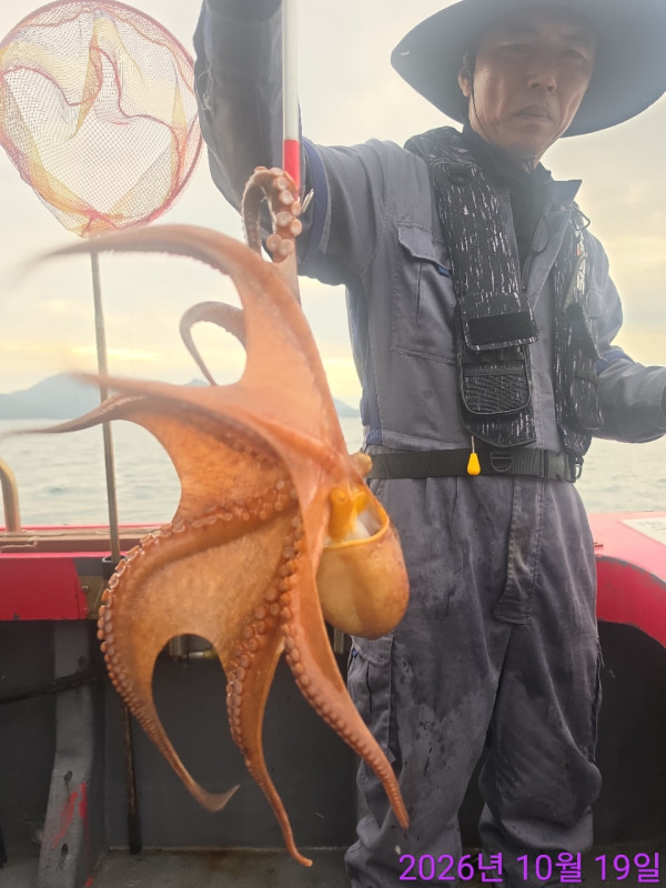 쎄븐피싱클럽(선상 버스출조전문)_사진_20261020_8.jpg